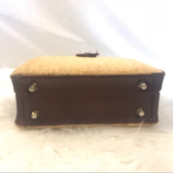 Handmade Two Way Top Handle Vanity Style Bag - Picture 5 of 7